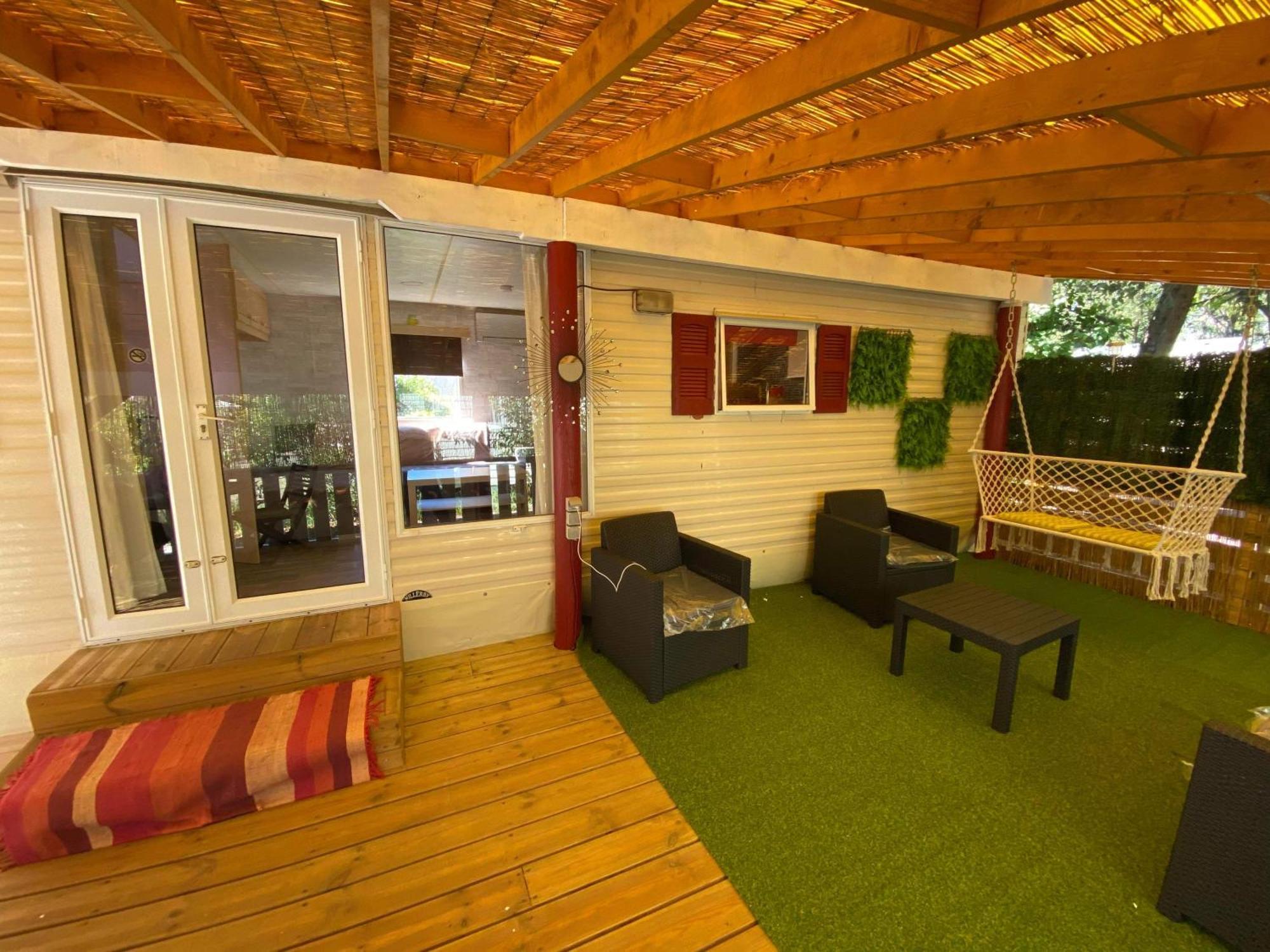 Mobil home au Camping Sellig Le Muy Esterno foto